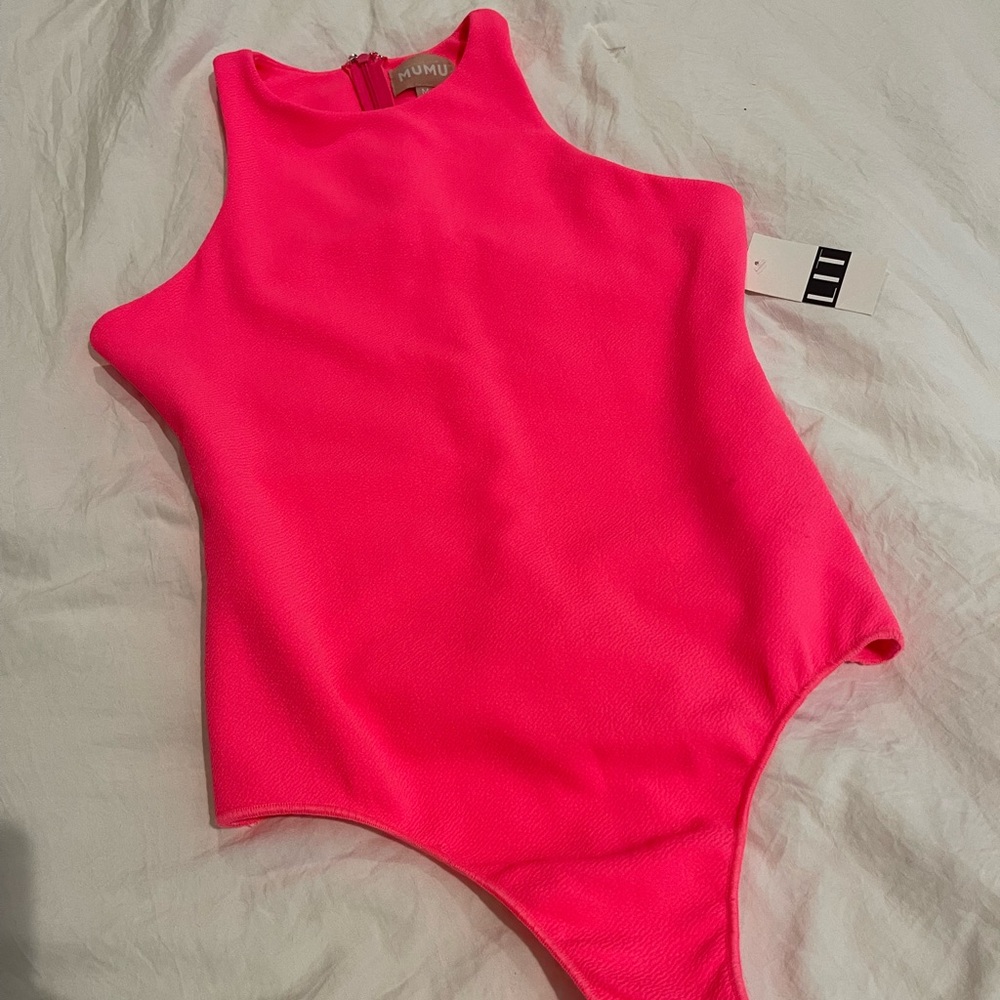 🌺Show Me your MuMu neon pink body suit🌺